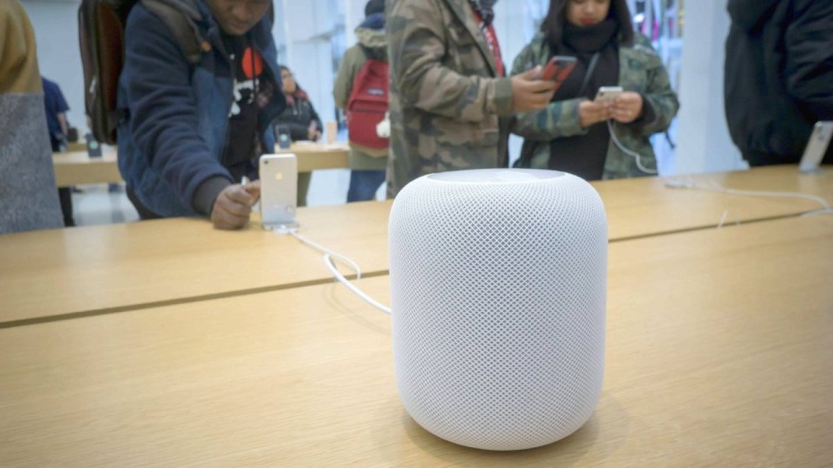 Apples HomePod in einer Verkaufsauslage