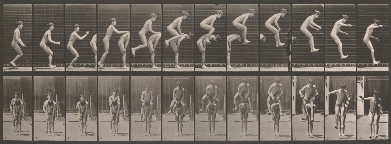"Boys Playing Leapfrog" (1883-1886) des amerikanischen Erfinders Eadweard Muybridge, ein Beispiel für Reihenfotografie, einem frühen Versuch Bewegungsabläufe fotografisch festzuhalten.