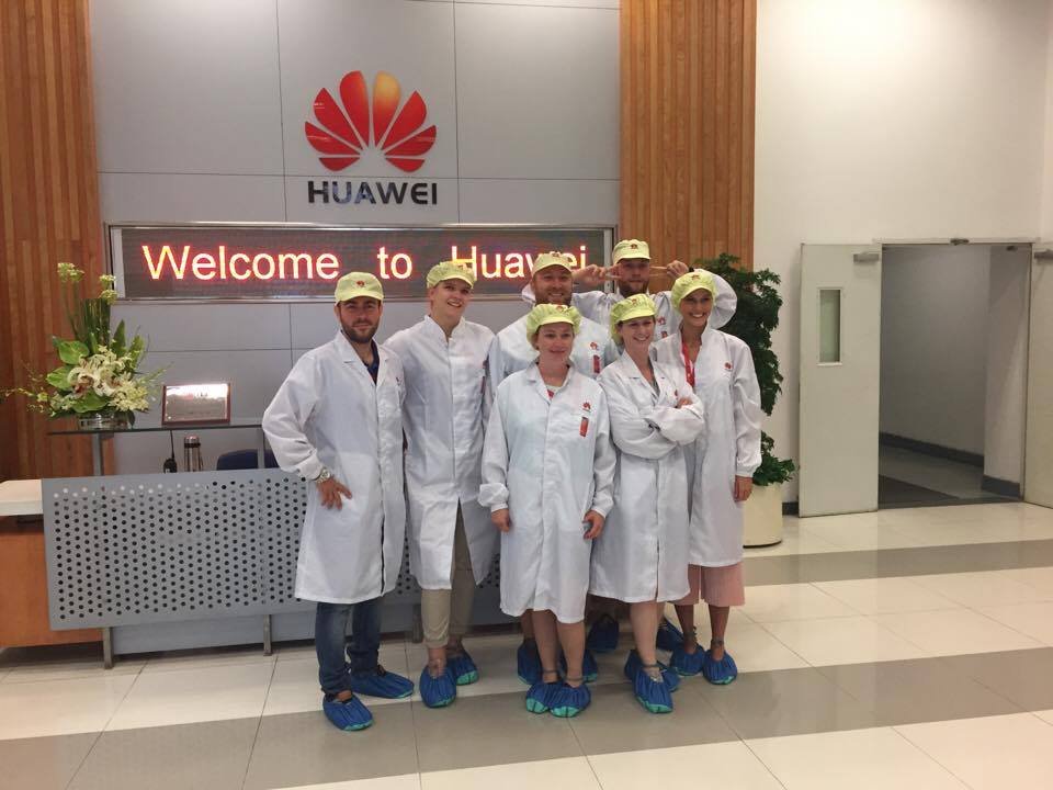 Besucher aus aller Welt sind in der SongShan Lake Factory von Huawei nichts Ungewöhnliches.