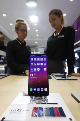 Auf der IFA 2018 wurde das LG G7 ThinQ ausgestellt. Sein Nachfolger, das LG V40 ThinQ ist nun auch offiziell.