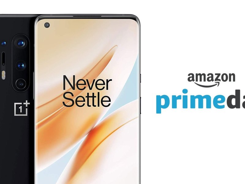 OnePlus 8 Pro mit Prime Day Logo