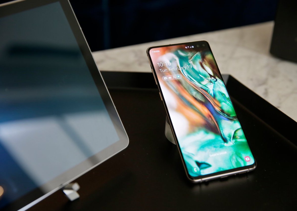 And the winner is: das Samsung Galaxy S10. Verbraucherschützer finden