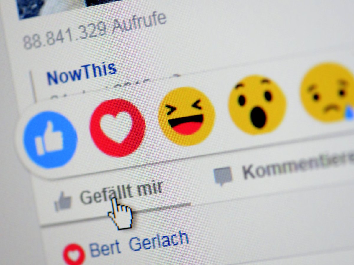 Politischer Austausch ist mittlerweile Alltag in den sozialen Netzwerken. Vorallem Emoticons sind beliebt