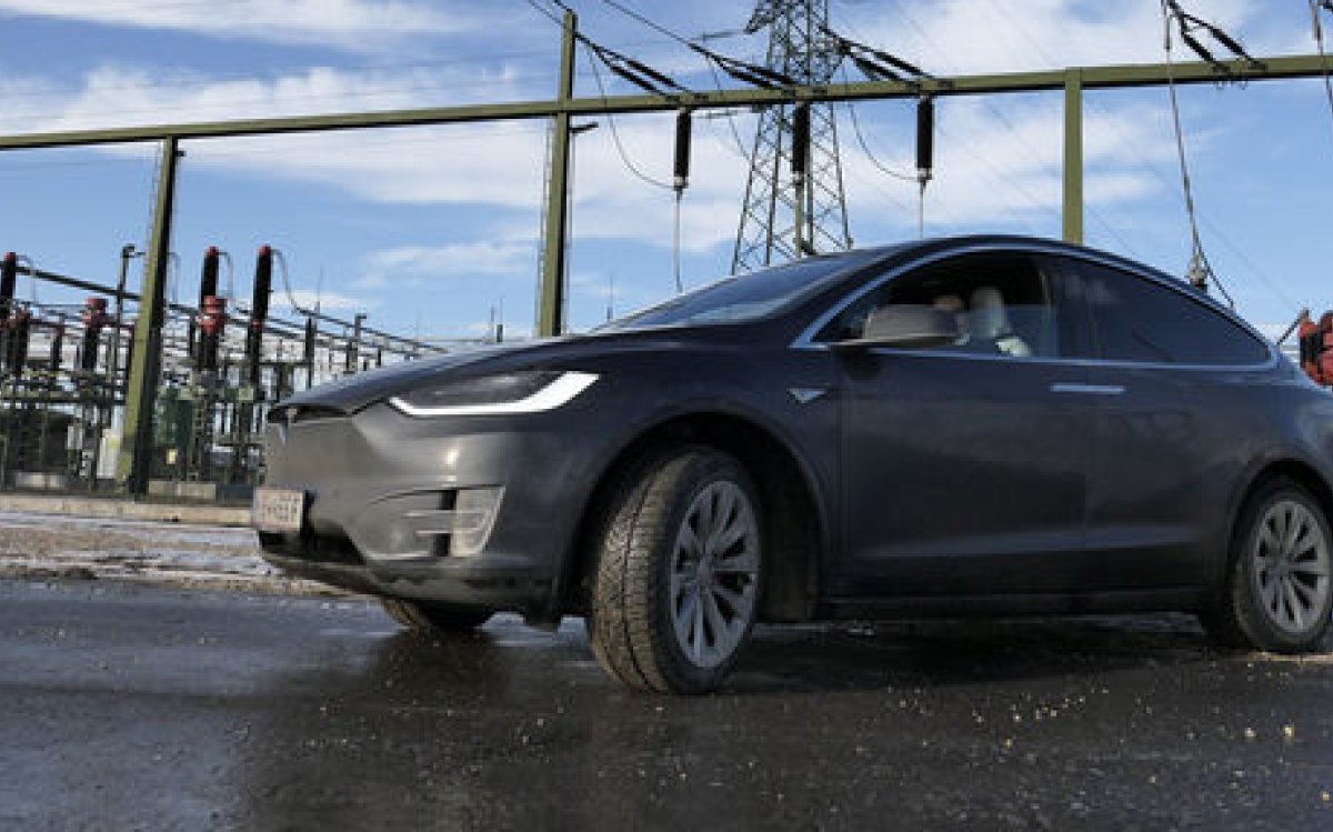 Tesla Model X