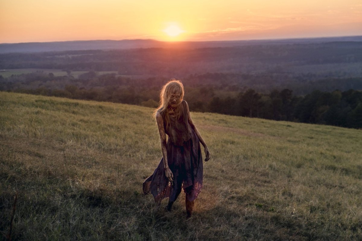 Zombie im Sonnenuntergang