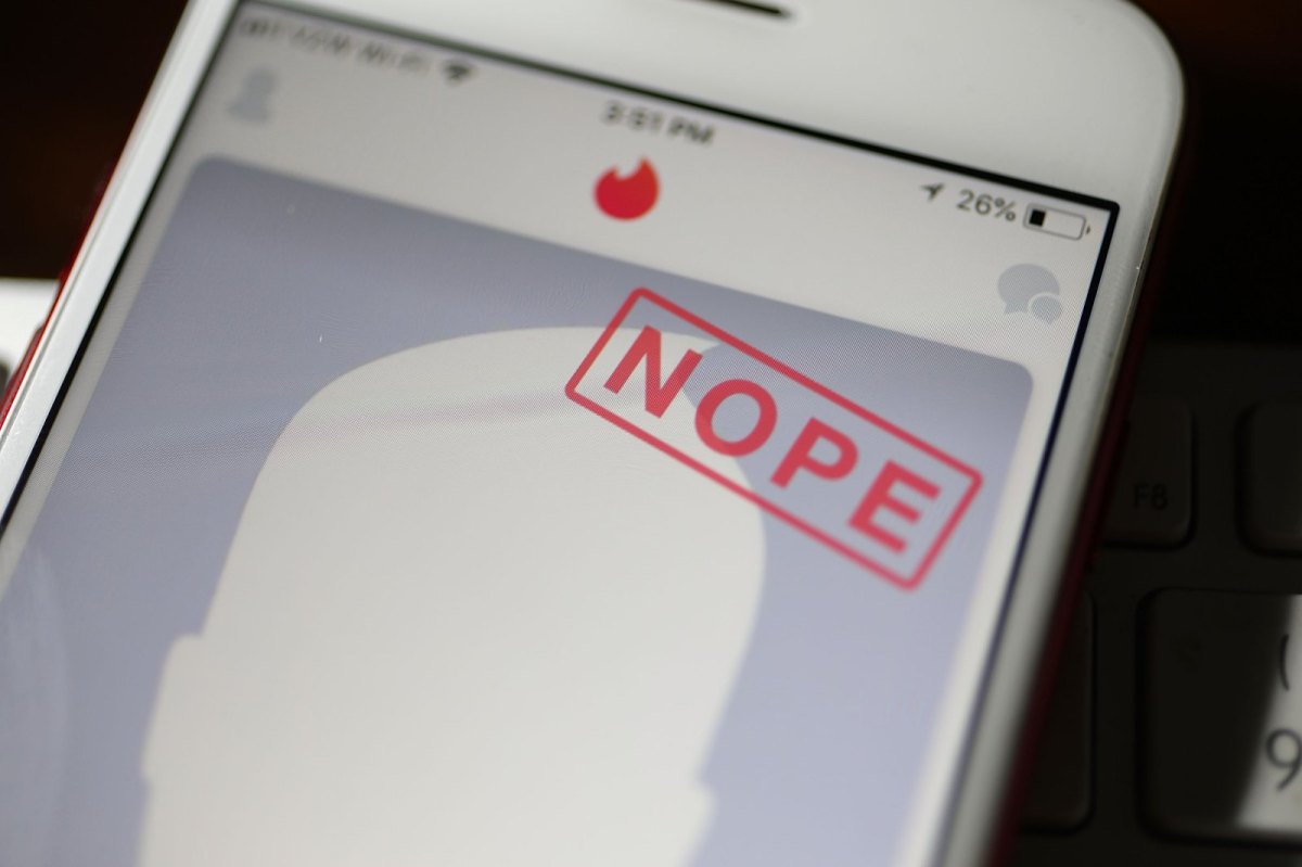 Tinder auf Smartphone-Display