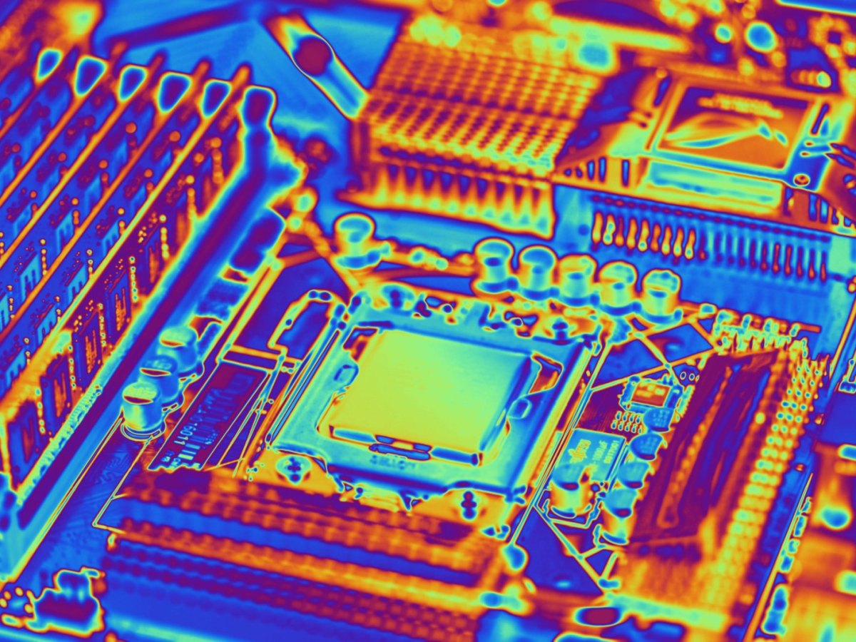 Grafisch bunte Darstellung eines Computerchips