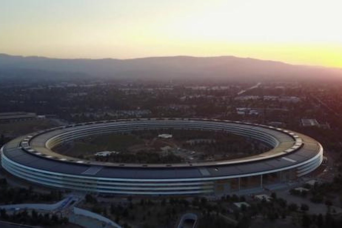 Einen Aufnahme des neuen Apple Campus.