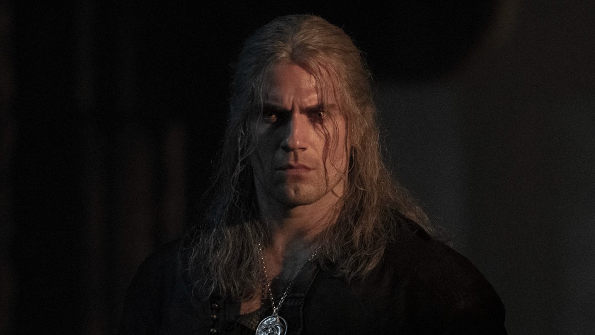 Geralt von Riva (Henry Cavill) bekämpft in "The Witcher" mysteriöse Kräfte.. © Jay Maidment/Netflix