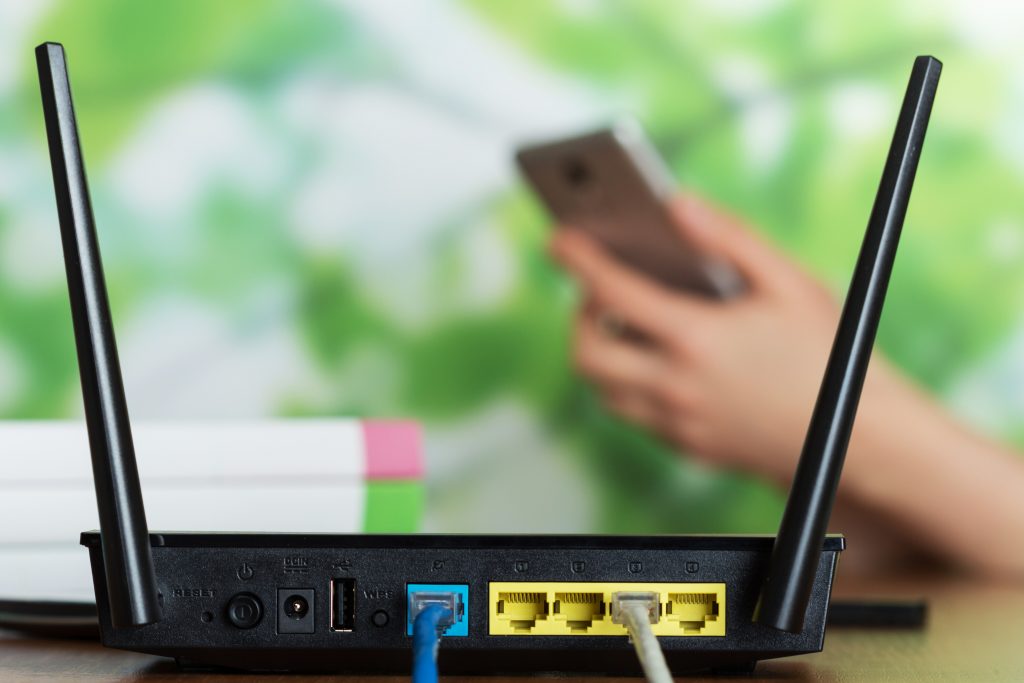 WLAN-Router Smartphone Hand