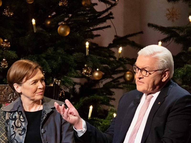 Frank-Walter Steinmeier und seine Frau Elke Büdenbender laden auch in diesem Jahr zu "Weihnachten mit dem Bundespräsidenten" ein.. © ZDF/Jana Kay