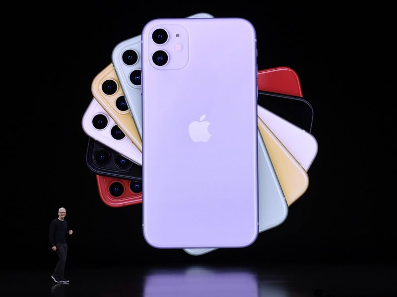 Apple Keynote Tim Cook vor iPhones