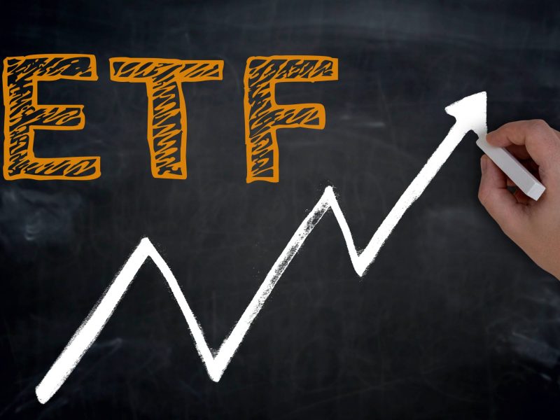 ETF auf Tafel gezeichnet