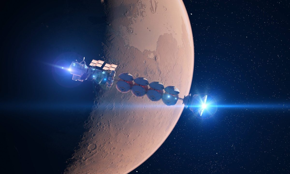 Raumschiff im Mars-Orbit