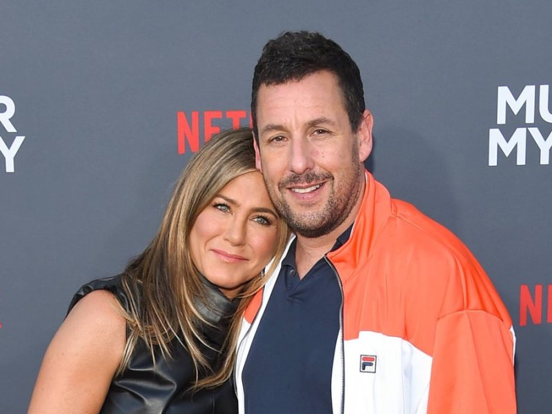 Jennifer Aniston und Adam Sandler bei der Premiere von "Murder Mystery" 2019.. © imago images/Runway Manhattan/O Connor