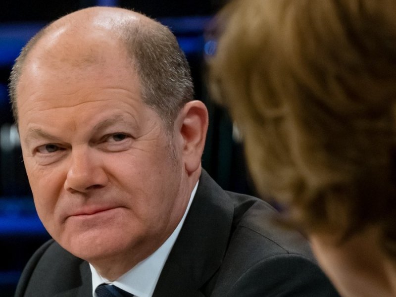 Olaf Scholz ist zu Gast bei Maybrit Illner.. © ZDF/Svea Pietschmann