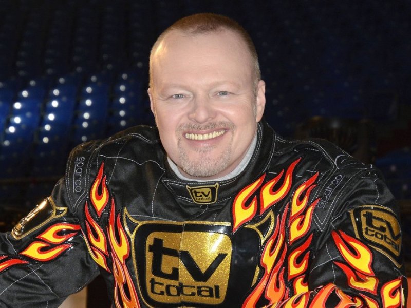 Stefan Raab in seiner Stockcar-Montur.. © imago/Future Image