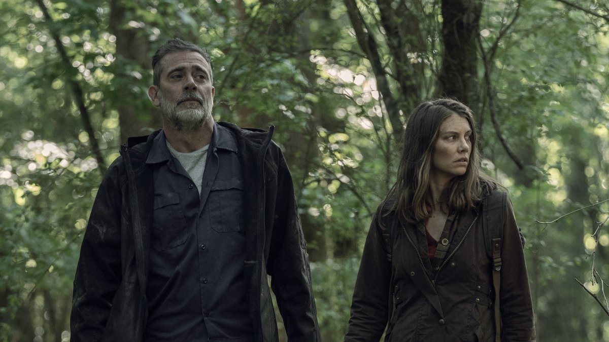 Maggie (Lauren Cohan) und Negan (Jeffrey Dean Morgan) reisen nächstes Jahr auf die "Isle Of The Dead".. © © 2021 AMC Film Holdings LLC./Josh Stringer