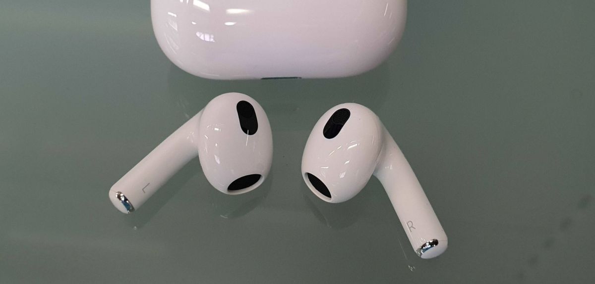 Apple Airpods mit Aufbewahrungsschatulle..