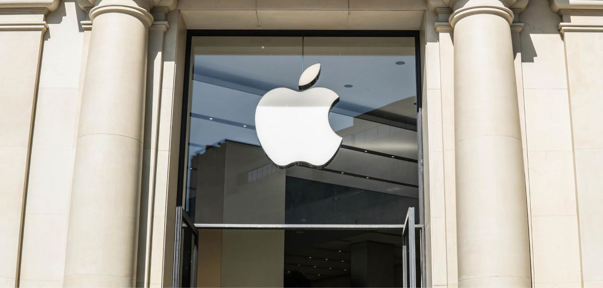 Apple Logo an Hauswand