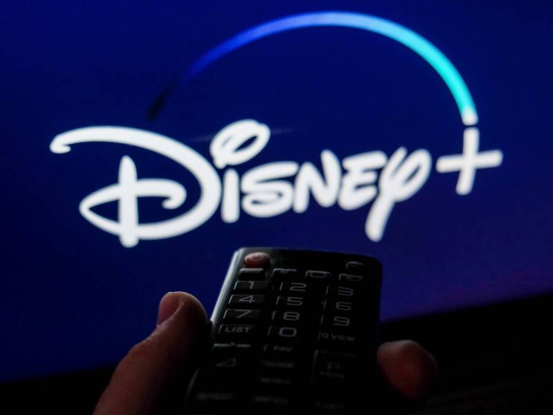 Disney Plus Logo auf TV