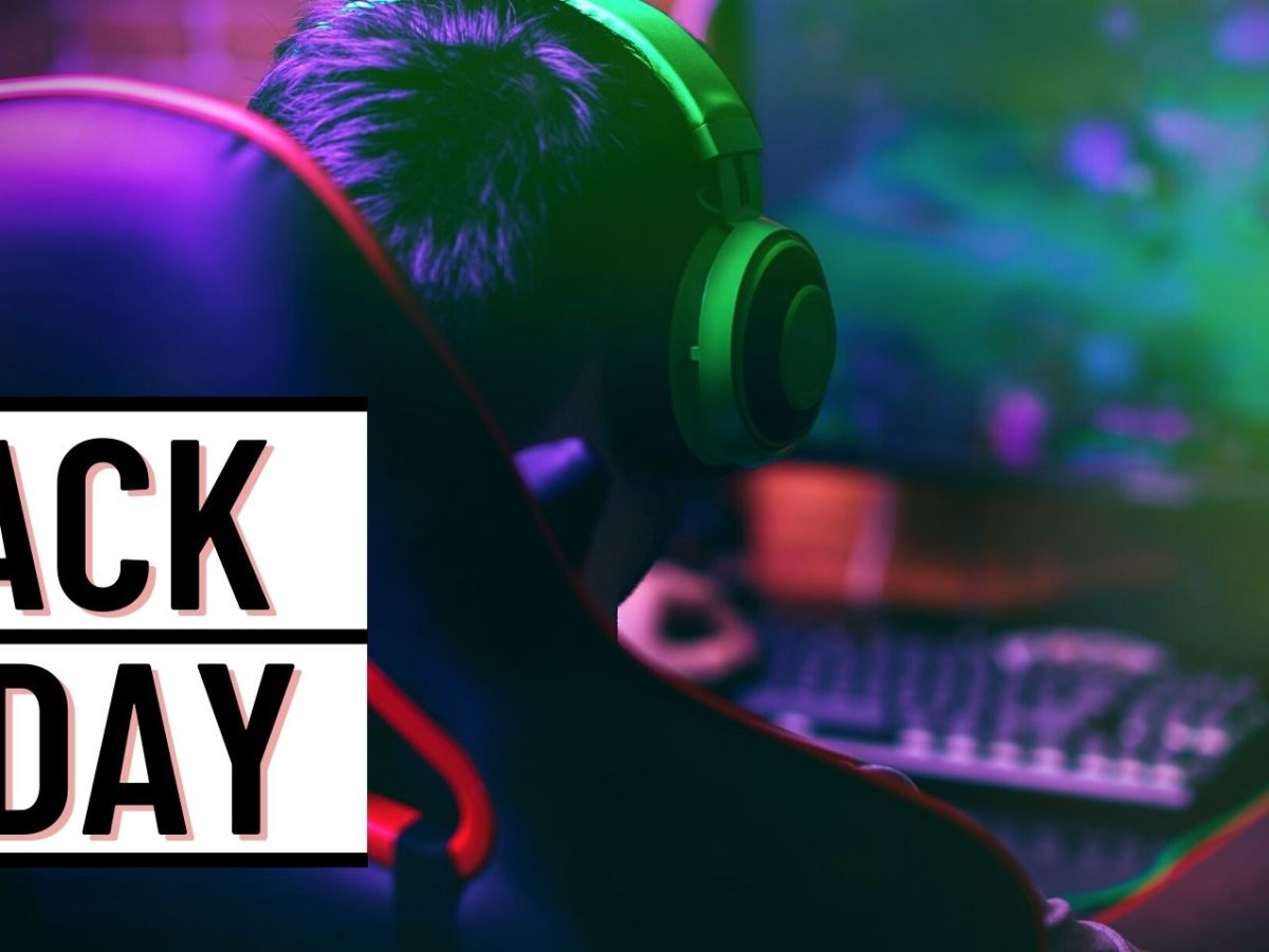 Gamer vor einem Monitor