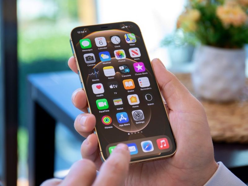 iPhone 14