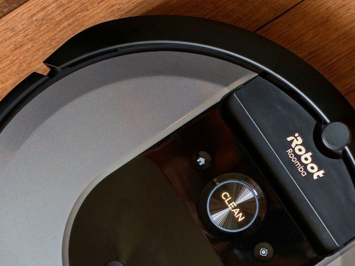 iRobot Roomba i7