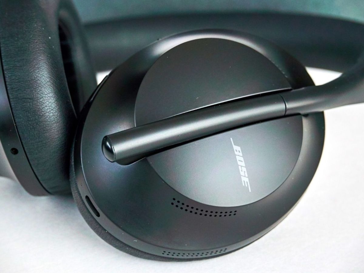 Bose Noise Cancelling Headphones 700