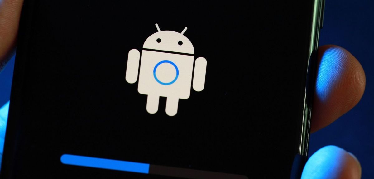 Ladebildschirm auf einem Android-Handy.