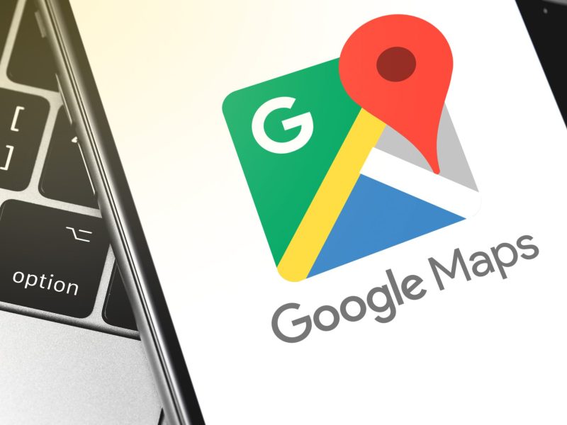 Google Maps App auf Handy geöffnet.