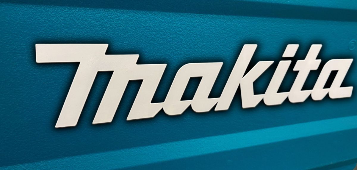 Makita-Logo auf einem Werkzeugkoffer