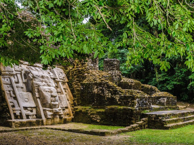 Maya Tempel als archäologischer Fund.