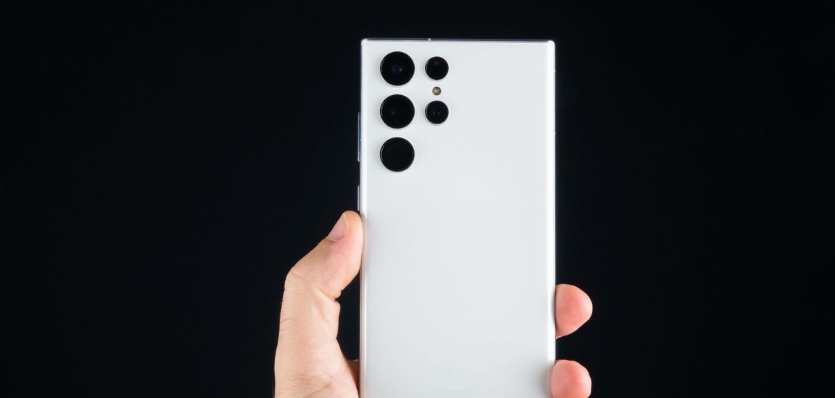 Samsung Galaxy Smartphone.