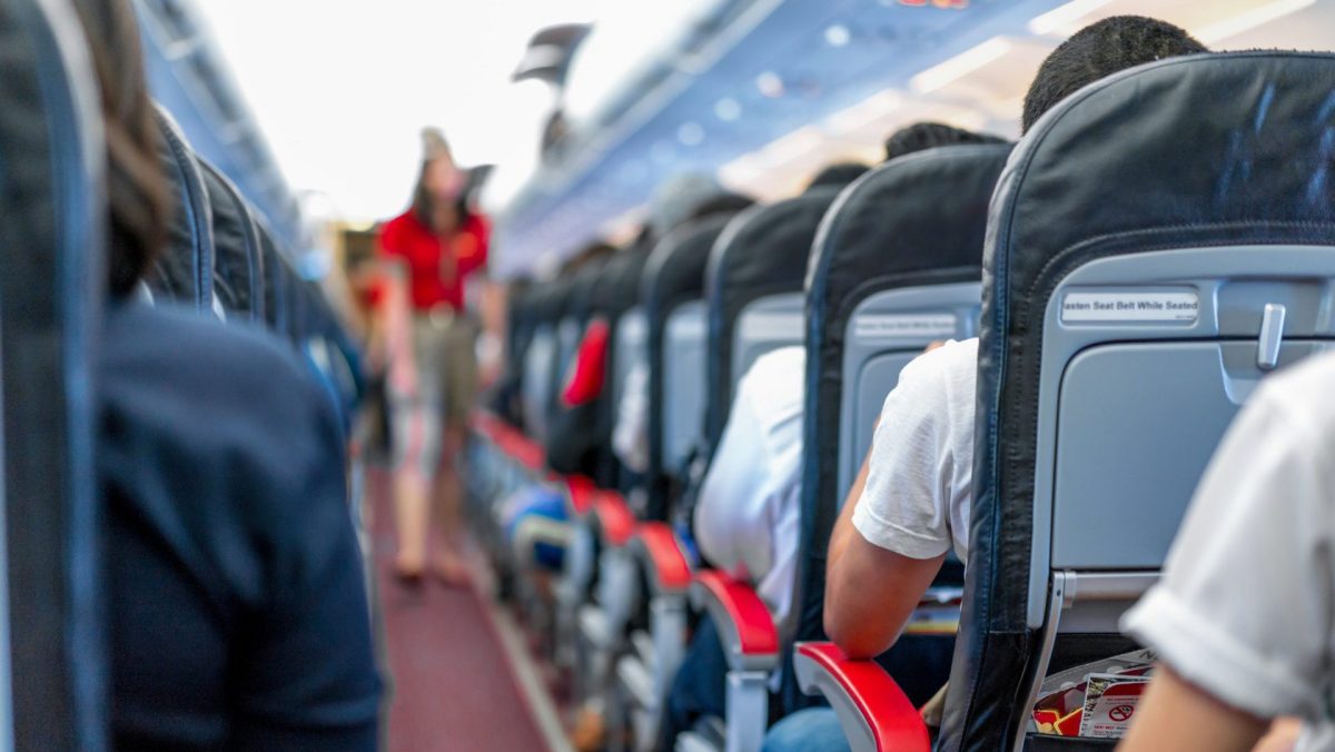 Passagiere im Flugzeug